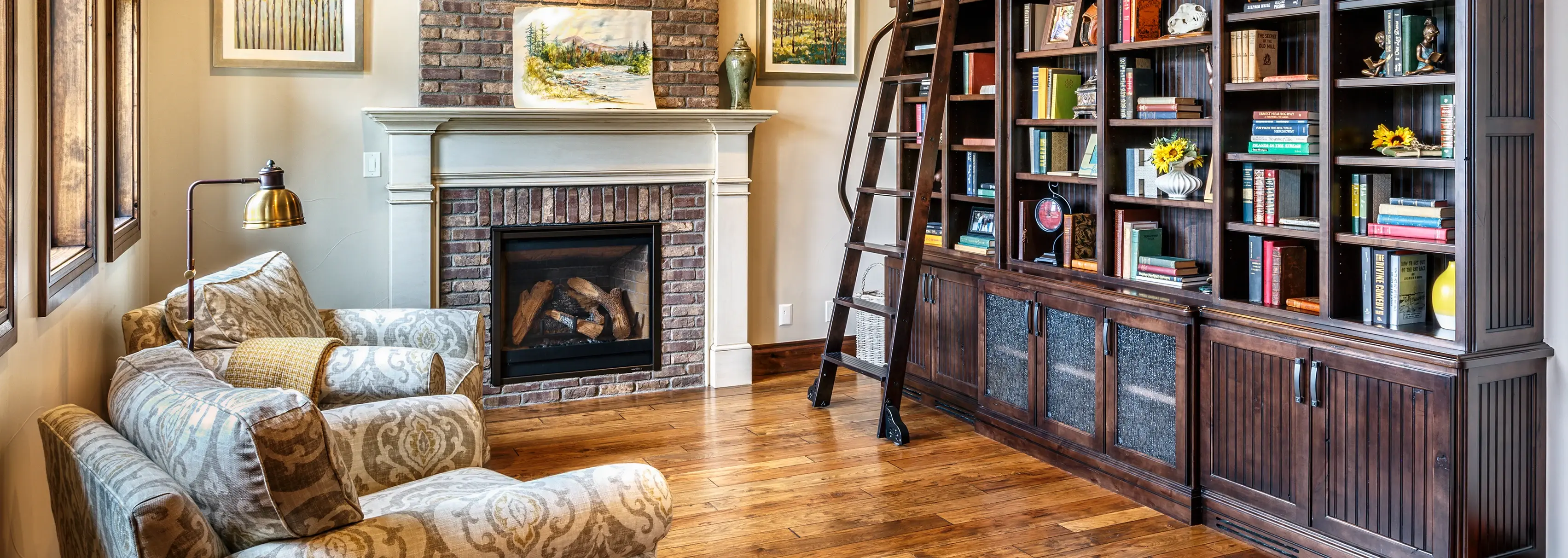 Hardwood Floor Lounge
